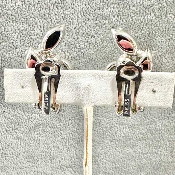 Vintage Signed Weiss Smokey Gray and Clear Rhinestone Prong Clip On Earrings - Picture 5 of 5